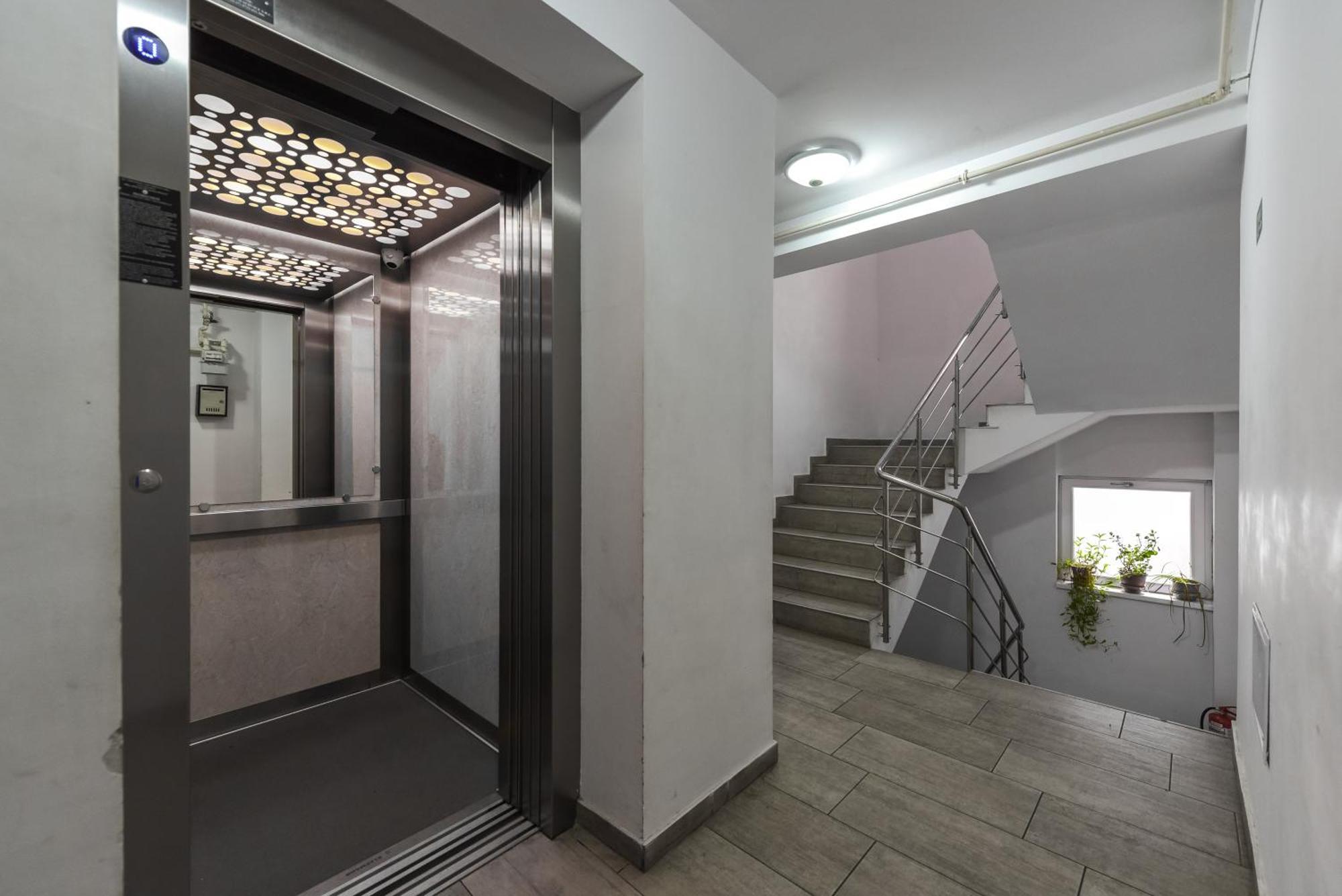 Bucharest Central Apartments - Shabbat Friendly エクステリア 写真